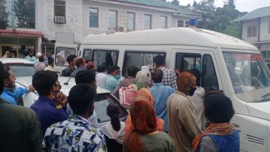 Photo of 11 persons injured when a Tata Sumo rolled down in Behra area of Mendhar this morning
