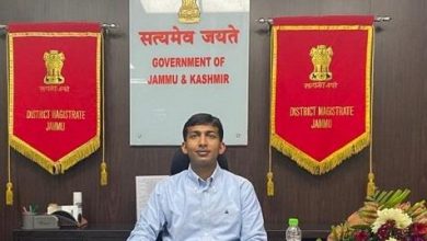 Photo of Jammu admin ensures enhanced infra, Oxygenated beds in rural-urban areas: Garg