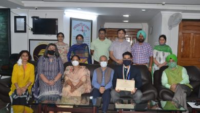 Photo of NSS National Awardee Vikas Pandita calls on VC Jammu University