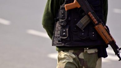 Photo of 2 held for terror links
