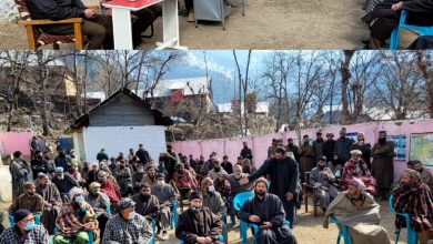 Photo of Police facilitates Police-public meeting at Karmulla Tral