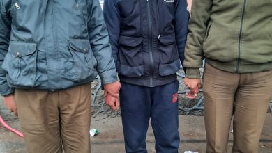 Photo of Police arrests a notorious drug peddler in Budgam, contraband substance & cash recovered