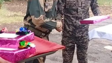 Photo of EXCHANGE OF SWEETS BETWEEN BSF & PAK RANGERS ON EID ON JAMMU BORDER