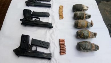 Photo of Two LeT associates held with arms and ammunition in Bandipora