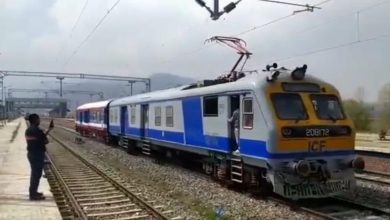Photo of Kashmir to Get its First Electric Train on Gandhi Jayanti