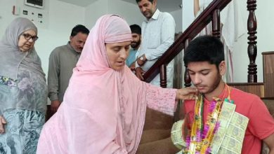 Photo of Shopian fruit trader’s son tops J&K in NEET-UG 2022, secures all India rank 10