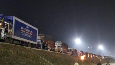 Photo of 8820 fruit-laden trucks among 10,000 HMVs cross Qazigund in last 24 hours: Officials