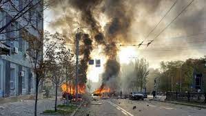 Photo of Ukraine: Series of loud explosions rock capital Kyiv