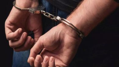 Photo of DySP caught red-handed by Anti Corruption Bureau while taking bribe in Jammu