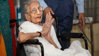 Photo of Prime Minister Narendra Modi’s mother Heeraben passes away in Ahmedabad