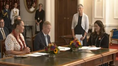 Photo of Chris Hipkins sworn in as 41st Prime Minister of New Zealand