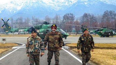 Photo of CDS reviews security situation in Kashmir