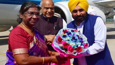 Photo of President Droupadi Murmu arrives in Amritsar on a day-long visit