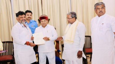 Photo of Karnataka Governor invites Congress leaders Siddaramaiah to take oath as Chief Minister and DK Shivakumar as Deputy CM