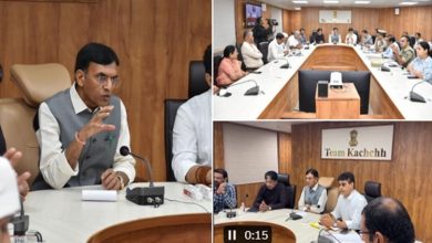 Photo of Health Minister Mandaviya holds meeting with Gujarat Health Minister and reviews the situation