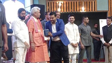 Photo of Vomedh Founder Rohit Bhat felicitated by Maharashtra Chief Minister  in Srinagar