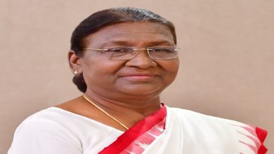 Photo of Prez Murmu arrives at Jaisalmer in Rajasthan