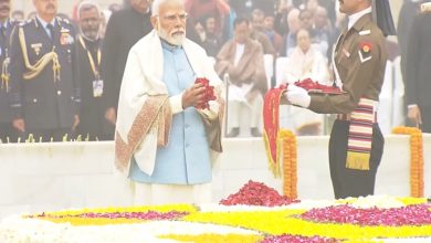 Photo of PM Modi pays homage to Mahatma Gandhi on his death anniversary