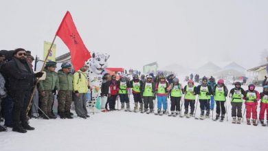 Photo of Union Minister of State for Sports, Nisith Pramanik, flags off women’s mountain ski event at Kondoori Phase 1 in Gulmarg