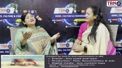 Photo of KasherKathBaath between Nirmala Koul and Suman Bhat, on the topic of ”DAZBUZ”