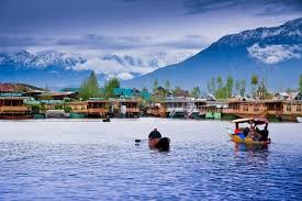Photo of Many People Prefer To Go To Kamshmir Valley This Summer