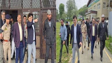 Photo of J&K CEO, Pandurang K Pole Visits Baramulla; Inspects Counting Centre & Strong Rooms For LS Elections