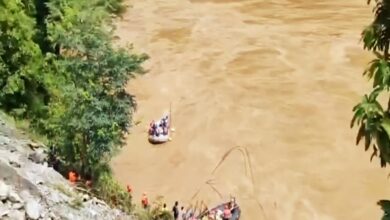 Photo of Landslide In Nepal Sweeps Two Buses Into Trishuli River; 7 Indians Along With 60 Passengers Missing
