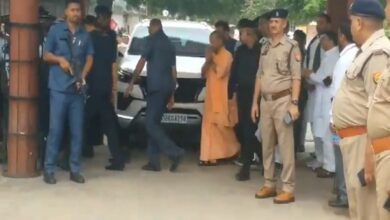 Photo of Uttar Pradesh CM Yogi Adityanath Took Stock Of The Situation At Police Lines Hathras