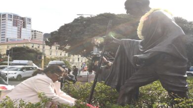 Photo of President Murmu pays floral tribute to Mahatma Gandhi in New Zealand