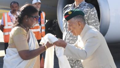Photo of President Droupadi Murmu visits Siachen Base Camp and interacts with soldiers and officers