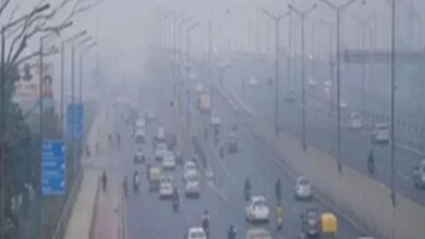 Photo of Delhi’s air quality remains in severe category with average AQI of 401