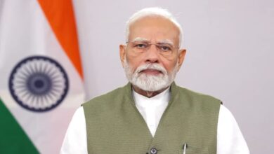Photo of PM Modi pays tributes to soldiers who lost their lives in Pulwama attacks in 2019
