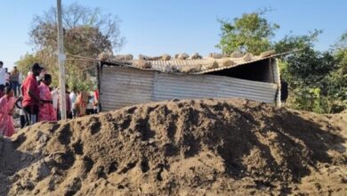 Photo of 5 Labourers Killed as Truck Dumps Sand on Sleeping Workers in Maharashtra’s Jalna