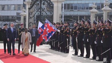 Photo of President Murmu receives grand welcome in Slovakia