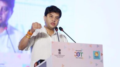 Photo of Smartphones now tools of empowerment: Communications Minister