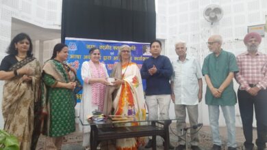 Photo of J&K Academy of Art, Culture and Languages Hosts “Meet the Author” Programme Featuring Hindi Writer Dr. Chanchal Dogra