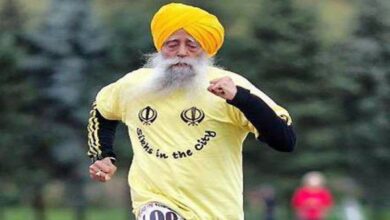 Photo of 114-year-old marathon runner Fauja Singh dies in road accident in Punjab