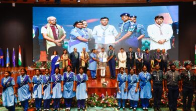 Photo of Sports Minister Mansukh Mandaviya presents Rashtrapati Award certificates to Scouts, Guides, Rovers & Rangers