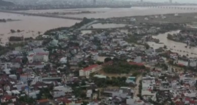 Photo of Over 40 Killed as Torrential Rain, Floods and Landslides Hit Central Vietnam