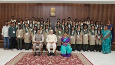 Photo of Vice President C P Radhakrishnan Meets Delegation Of Students From Andhra Pradesh