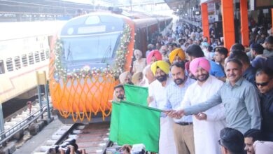 Photo of MoS For Railways Ravneet Singh Flags Off Amritsar–Katra Vande Bharat Express Via Gurdaspur And Batala