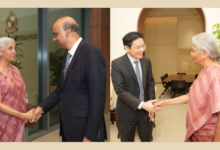 Photo of Finance Minister Nirmala Sitharaman Holds Meetings With Singapore President Tharman Shanmugaratnam & PM Lawrence Wong