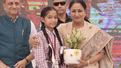 Photo of Delhi Govt Announces ₹1,370 DBT Payment For MCD School Students